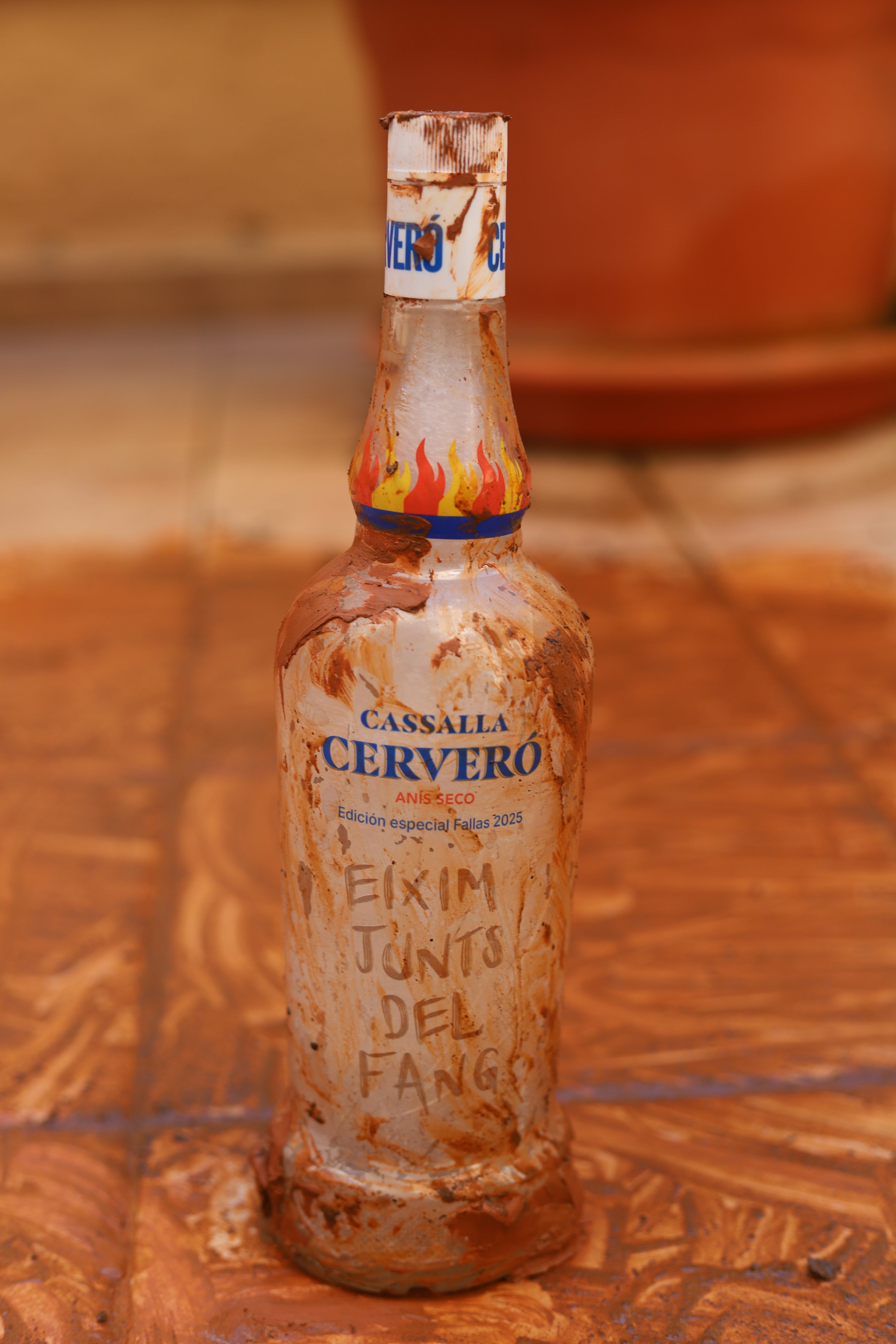 Cassalla Cerveró. Botella edició especial DANA València. Cazalla valenciana.